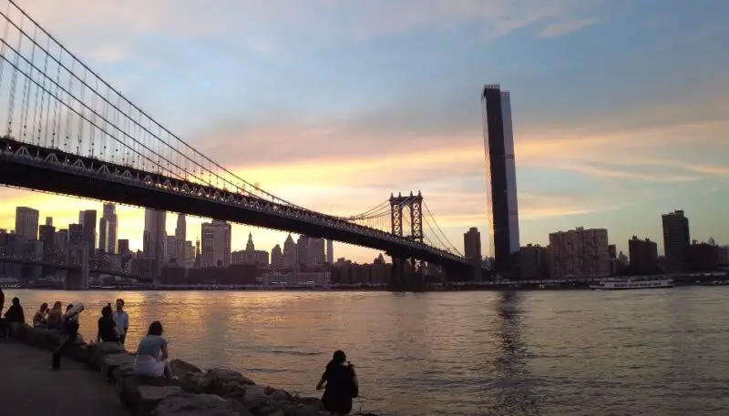 Golden hour hues paint the New York skyline